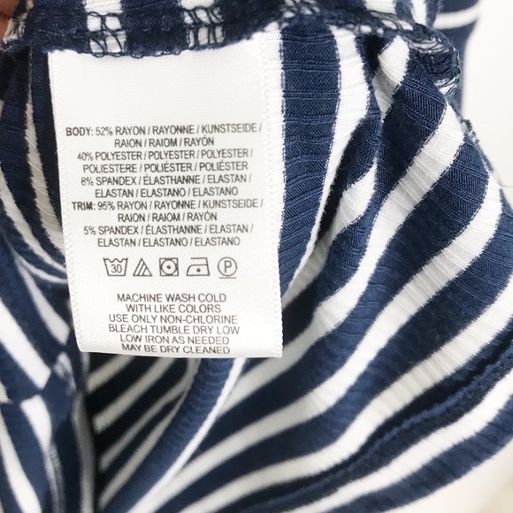 ANTHROPOLOGIE AKEMI + KIN Top, S Striped Navy White Walking Tour Top Classy Soft - Picture 6 of 7
